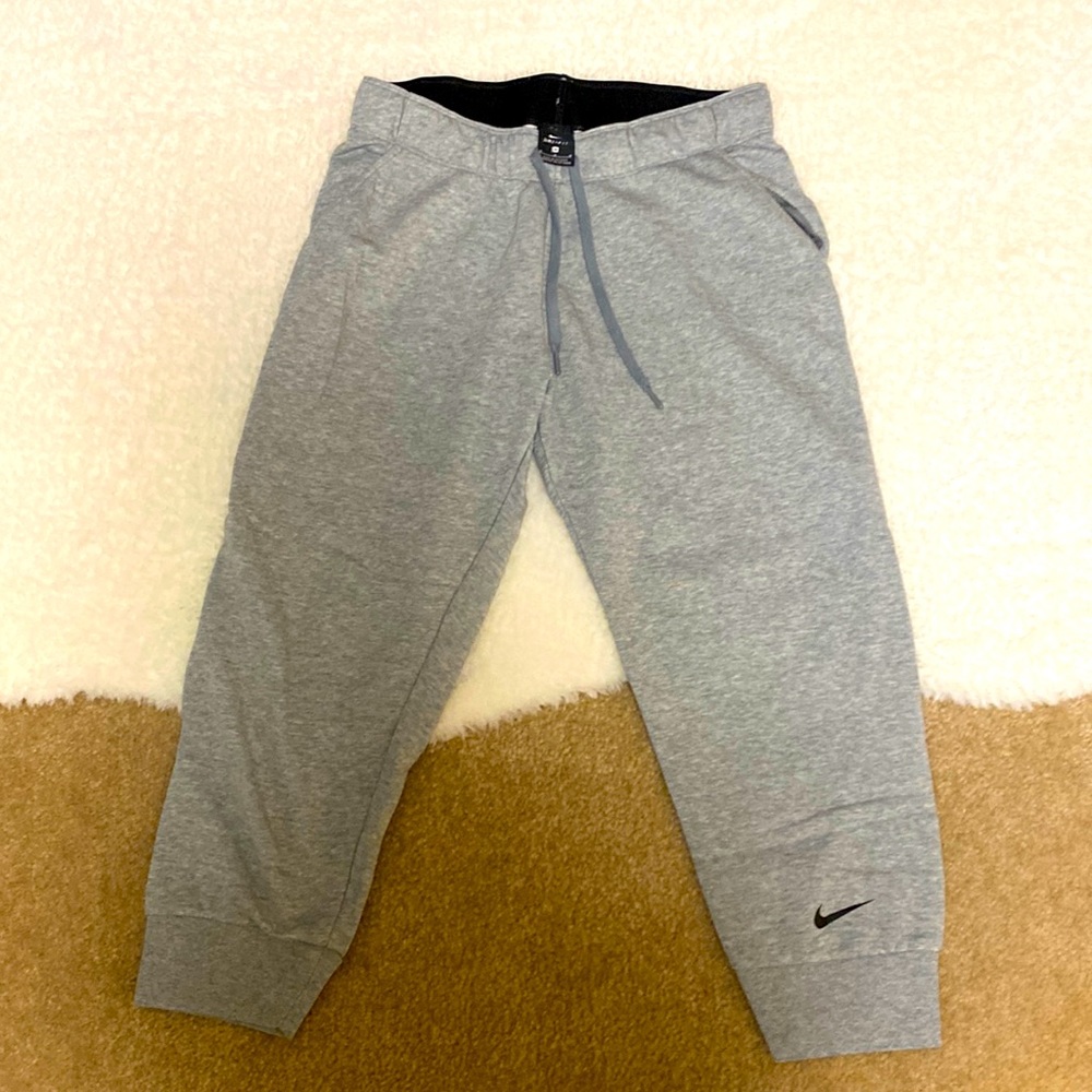 Women’s Grey Nike Dri-Fit 7/8 Length Sweatpants